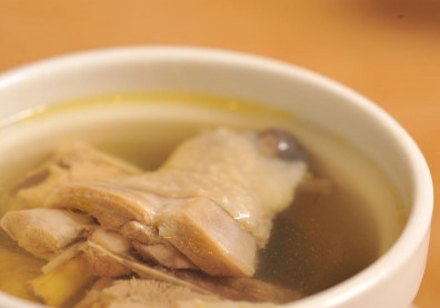 流感流行期病毒怎麼防？護理師「DIY雞湯」提升抵抗力