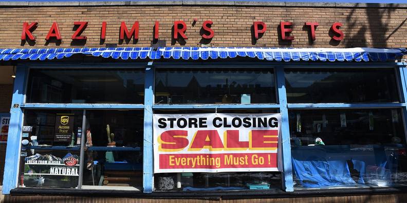 一家關門的寵物店(示意圖)