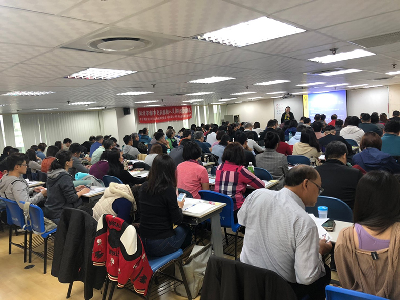 各培訓單位今年將陸續開辦課程,藉由彈性的課程安排,民眾可依自身興趣及需求,選擇相關課程報名參加。