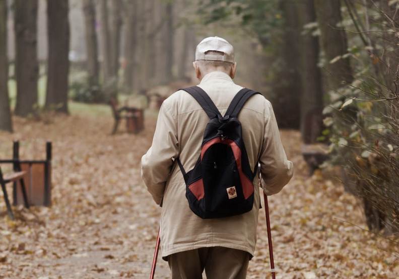 散步、慢跑、跳舞和旅行
