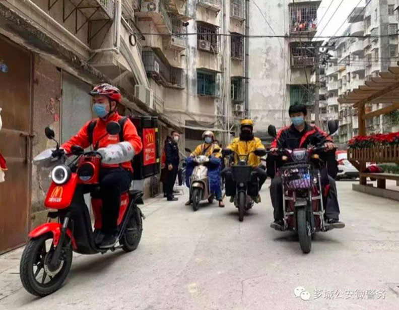 在中共宣傳的網格化工作中,快遞員、外賣、速遞業,都要包含其內。取自新浪微博