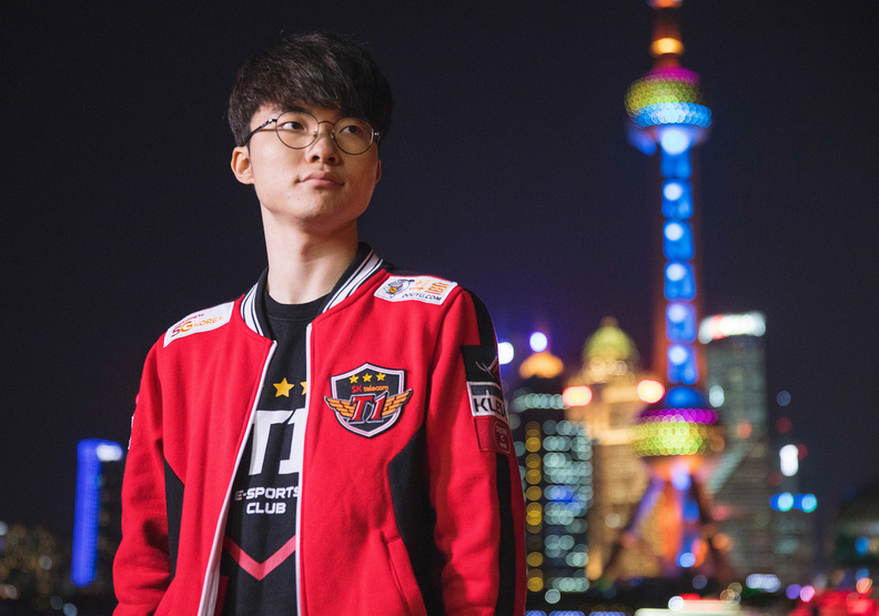 Faker在《英雄聯盟》的地位有著傳奇的稱號