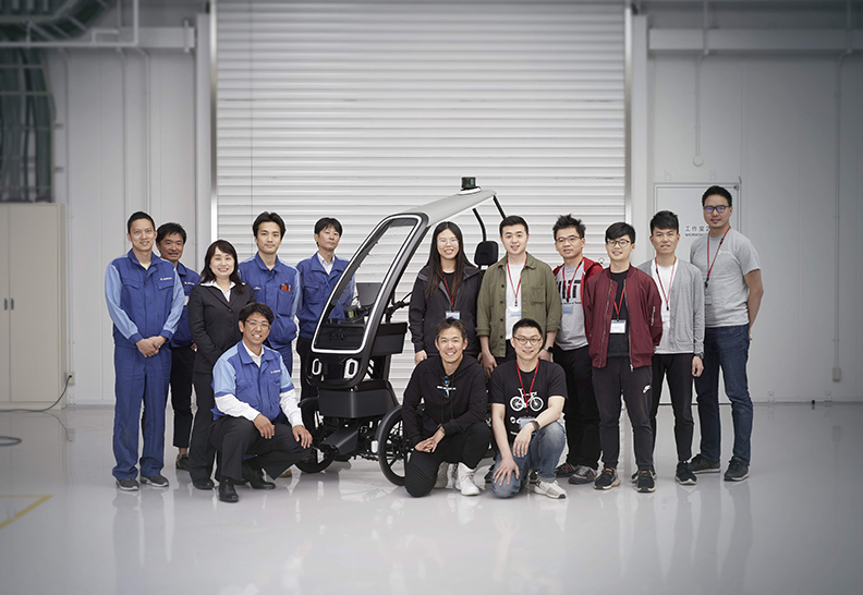 2020年一月底MIT Media預備發表的PEV 2.0無人車，林家樑與北科大同學於名古屋組車。