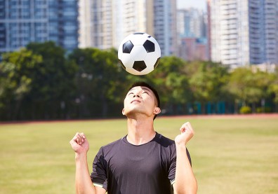 頭部外傷與早發性認知症間的關係密切