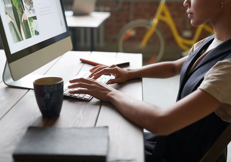 AI 的發展讓年輕人愈來愈難突破。取自pexels