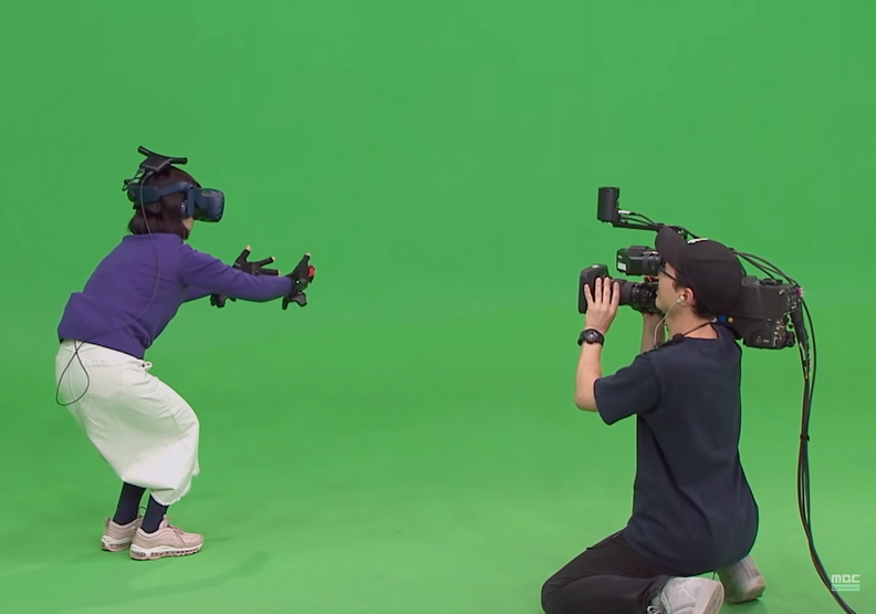 在外界看來,其實就一切就在這綠幕中發生