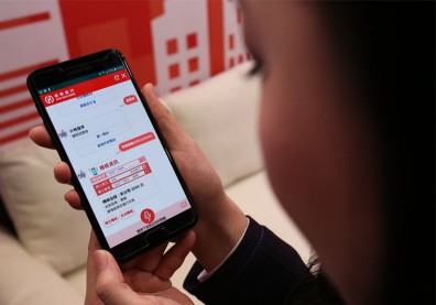 傳統銀行與純網銀的數位爭霸戰：聯邦祭高利2%、中信端香味卡