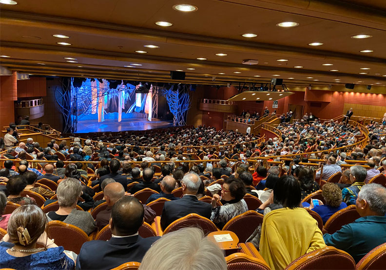 鑽石公主號首例確診病例出現時,遊客仍在郵輪上玩得很開心。陳日昇提供