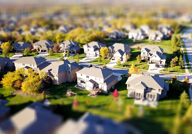 早期的基本社會調查顯示,約有60%的美國人認為鄰居是可以信任的。取自pexels