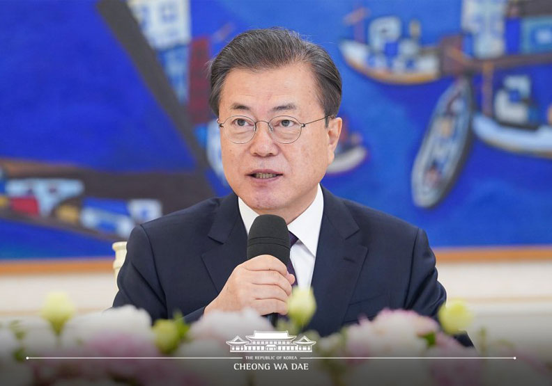 南韓總統文在寅因兩韓緊張局勢升溫,讓支持率急速下降。