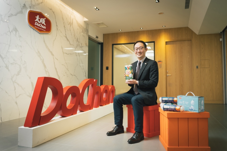 近年來大成推出不同訴求的蛋品，包括「葉黃素機能蛋1000」、「初生卵」、大成CAS鮮蛋等。