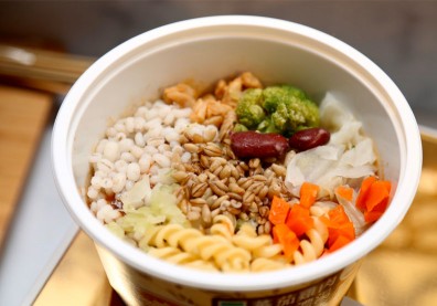 疫情衝擊超商業績反現「抗疫力」？全家趁勢推「超級食物」搭健康防疫風