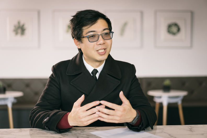 Michael分享購買磁磚時貨比三家的重要性