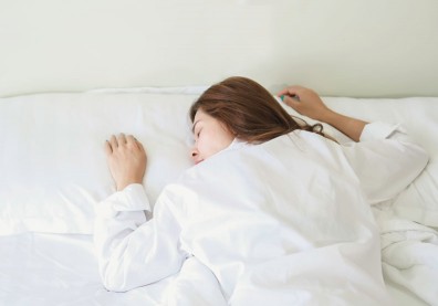 利用休假補眠頭卻更痛，掌握 5 要訣擺脫週末症候群