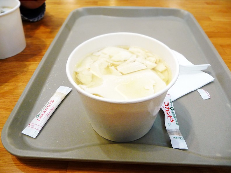 要吃甜的豆花,自行加入赤藻糖醇。