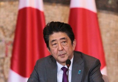 安倍晉三因舊疾辭職！讓腸道體無完膚的潰瘍性結腸炎有哪些症狀？