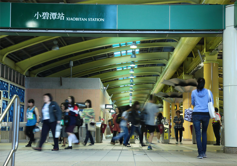 常被點名「廢站」，捷運小碧潭站有辦法活過來嗎？