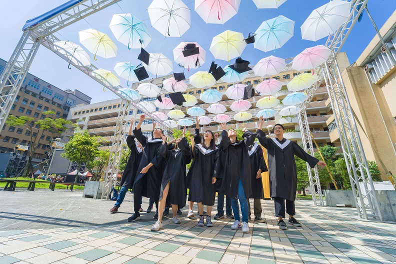 國立臺北商業大學緊跟時代趨勢，要將學生培育成新商務時代炙手可熱的職場常勝軍！