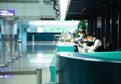 「餓死」還是「病死」？華航、長榮、星宇慘到剩兩招