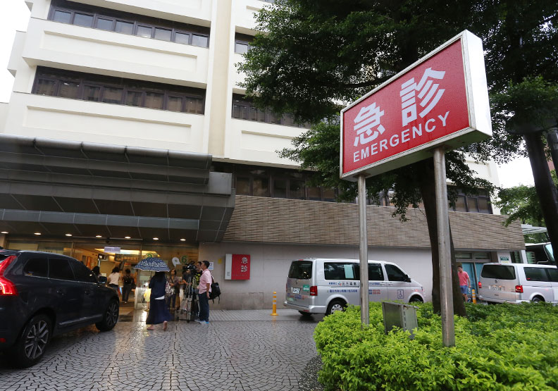 急診壅塞有解？健保署祭 5 大解方，健保每年挹注逾 30 億元緩解