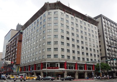 歇業是為了都更？揭開六福背後身價翻倍的「新客棧夢」