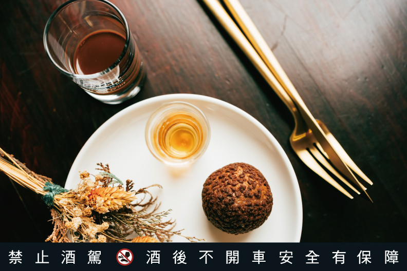Martell 的白蘭地酒款具有優雅氣質，風味豐富卻不過於強烈，是最適合搭餐的白蘭地品牌