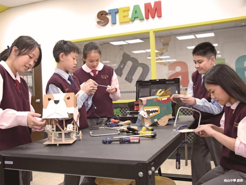 新課綱上路，國中和高中新增「科技」領域，圖為南山中學學生正在上生活科技課。（南山中學 提供）