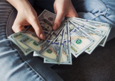 聯準會放鷹美元續強！銀行搶推優利定存方案