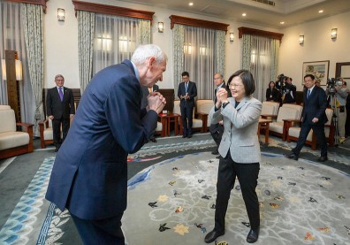 口罩外交啟動！新冠肺炎讓台美關係大躍進