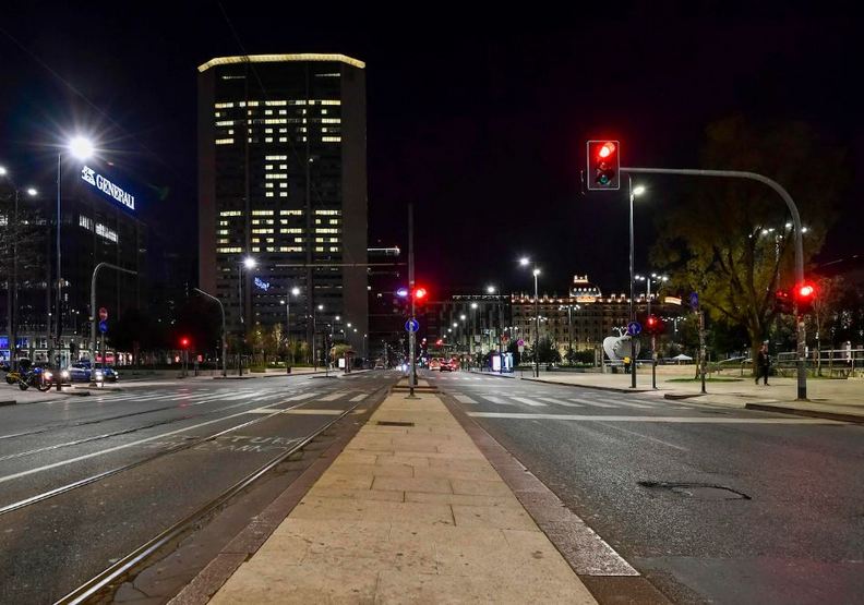 近乎空無一人的街頭