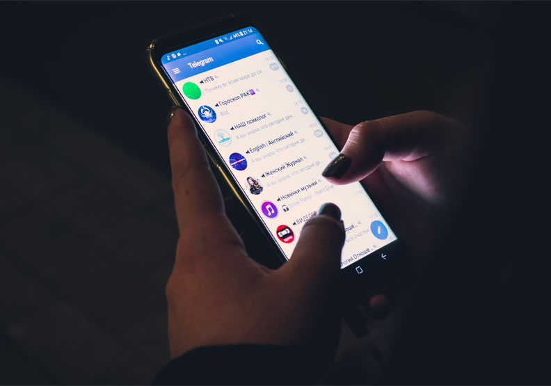 圖／telegram。Unsplash, BY Christian Wiediger