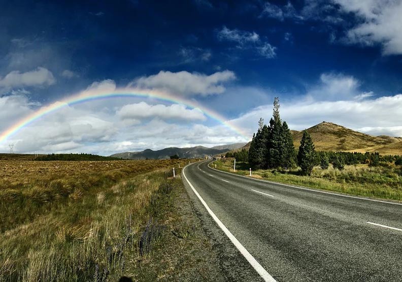 人生繞路而行,也是一種祝福。(僅為情境配圖。取自pixabay)