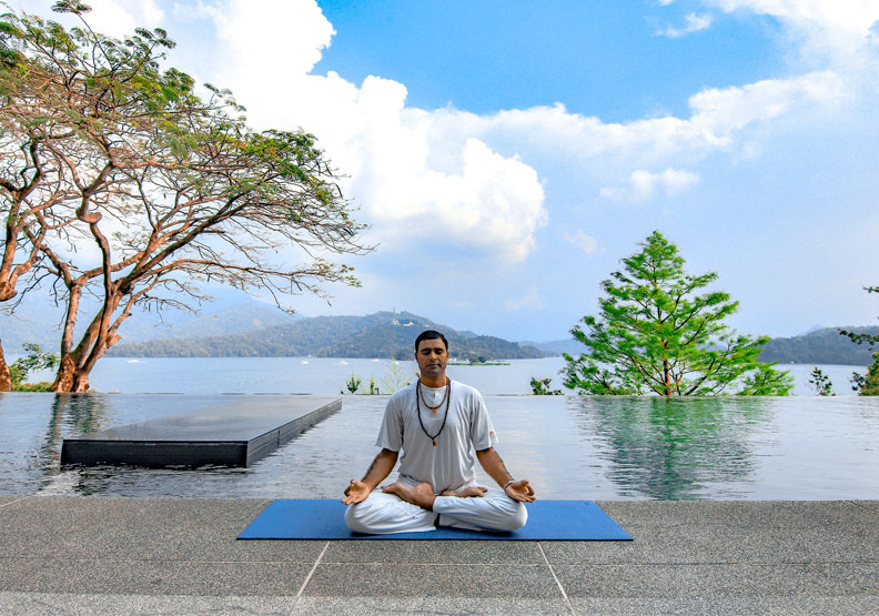 涵碧樓提供印度瑜珈課程。涵碧樓提供