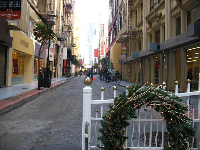 舊金山的少女街(Maiden Lane)。圖片取自Flickr, Orin Zebest, CC By 2.0