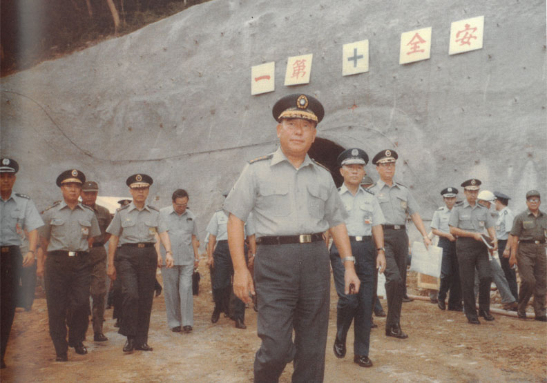 前行政院長郝柏村。