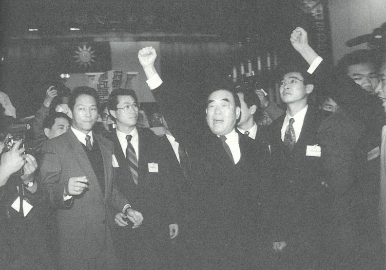 前行政院長郝柏村。