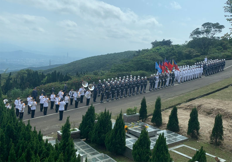 前行政院長郝柏村今日(4月10日)葬於國軍示範公墓青天白日勳章特區。