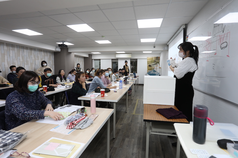 居家整聊室特別開班,透過有系統性地理論與實作分享,培育更多種子職人。