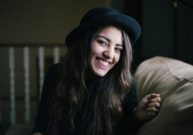 美國人對話往往沒有弦外之音？「愈表達愈禮貌」的美式溝通文化