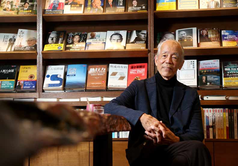 藝術家江賢二。