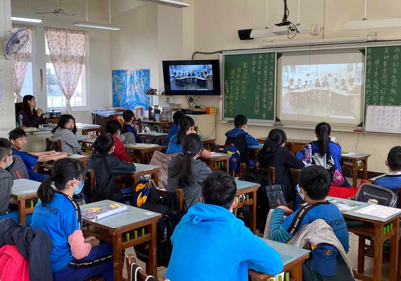 開學第一天,基隆市長林右昌實施的全市防疫宣導。基隆市教育處提供