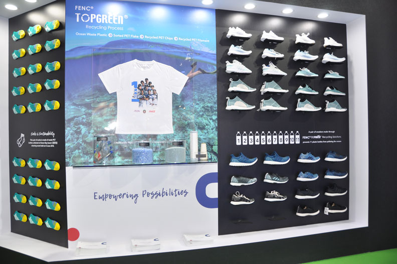 海洋廢棄塑料再製成衣服與鞋襪。遠東新世紀提供