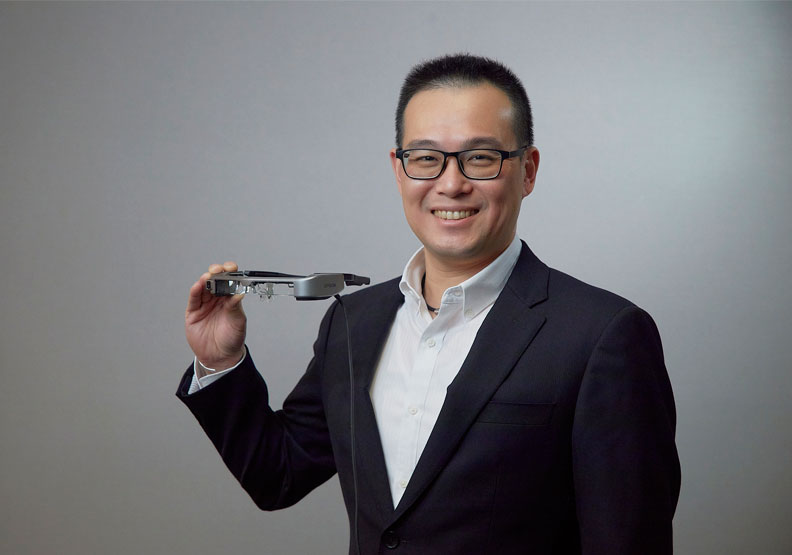 愛普生(EPSON)視覺科技營業部副總經理黃少白。EPSON提供