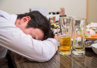 喝「混酒」真的比較容易醉？其實這個要素才是關鍵