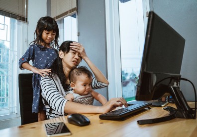 照顧孩子面對丈夫仍要維持理智！媽媽面臨壓力與焦慮時別忘了「深呼吸」