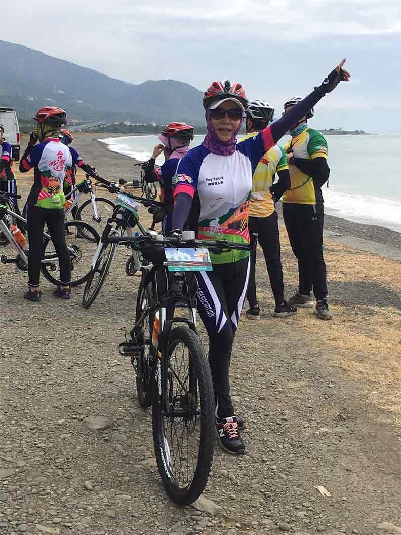 康復後的黃玉桂,生活過得比以前更精彩。