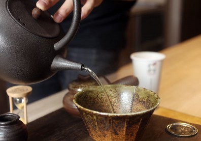 綠茶助抗氧化，但每天喝會不會增加腎結石風險？