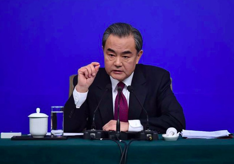 中共外長王毅指出,香港事務是中國內政,不容任何外來干涉,並強調國安法不會影響香港的高度自治和一國兩制基本方針。取自人民網