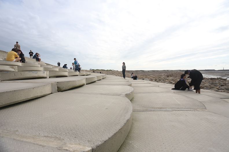 近年熱門的旅遊打卡景點「魚鱗天梯」,是讓新竹市變臉的水岸系列建設之一。