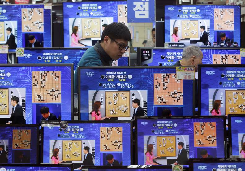 AlphaGo促使大數據與AI崛起，但數據引發的不公與霸權，是新時代的急迫課題；圖／達志影像。